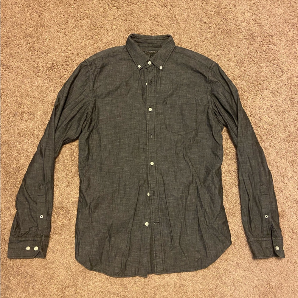 Banana Republic button down collared shirt medium tall